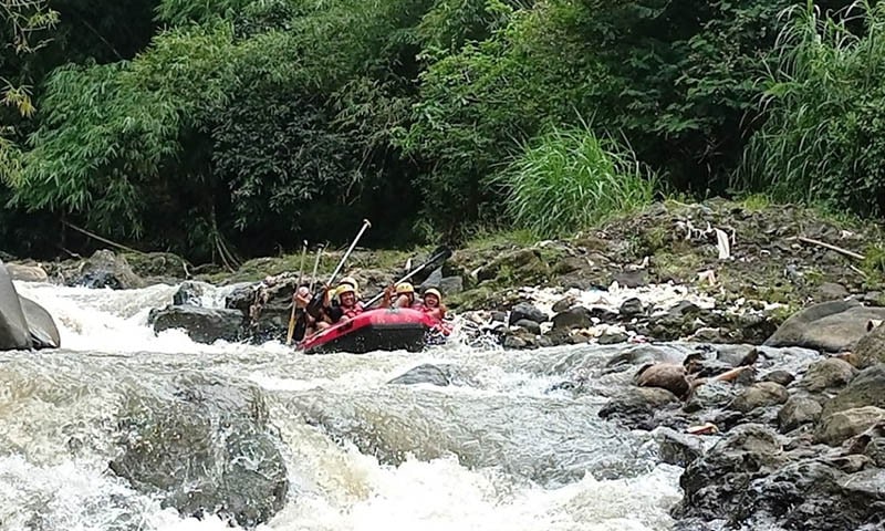Tempat dan Paket Rafting di Bogor
